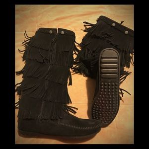 Minnetonka Fringe boots